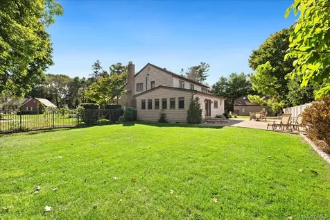 7 Kent Court Bayport NY 11705