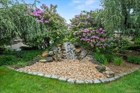 7 Kent Court Bayport NY 11705