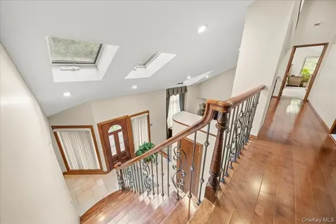 7 Kent Court Bayport NY 11705