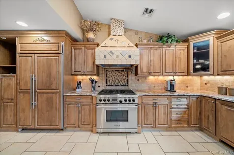 7 Kent Court Bayport NY 11705