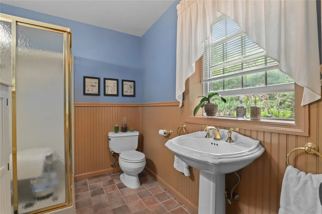 21 Oneonta Road Carmel NY 10512