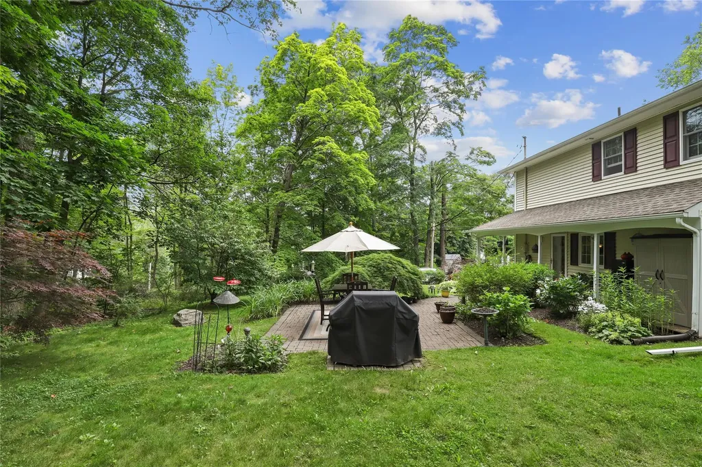 21 Oneonta Road Carmel NY 10512