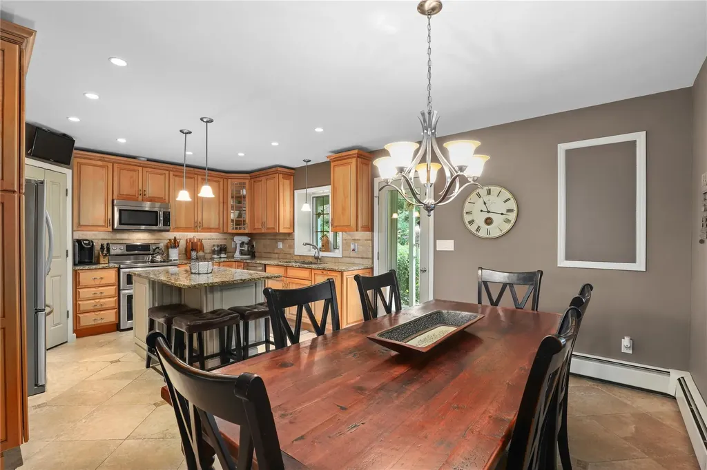 21 Oneonta Road Carmel NY 10512
