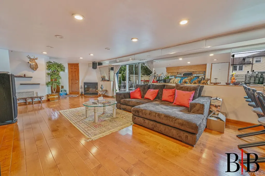 80 Whitman Drive Brooklyn NY 11234