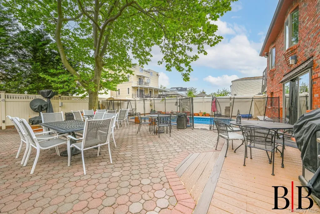 80 Whitman Drive Brooklyn NY 11234