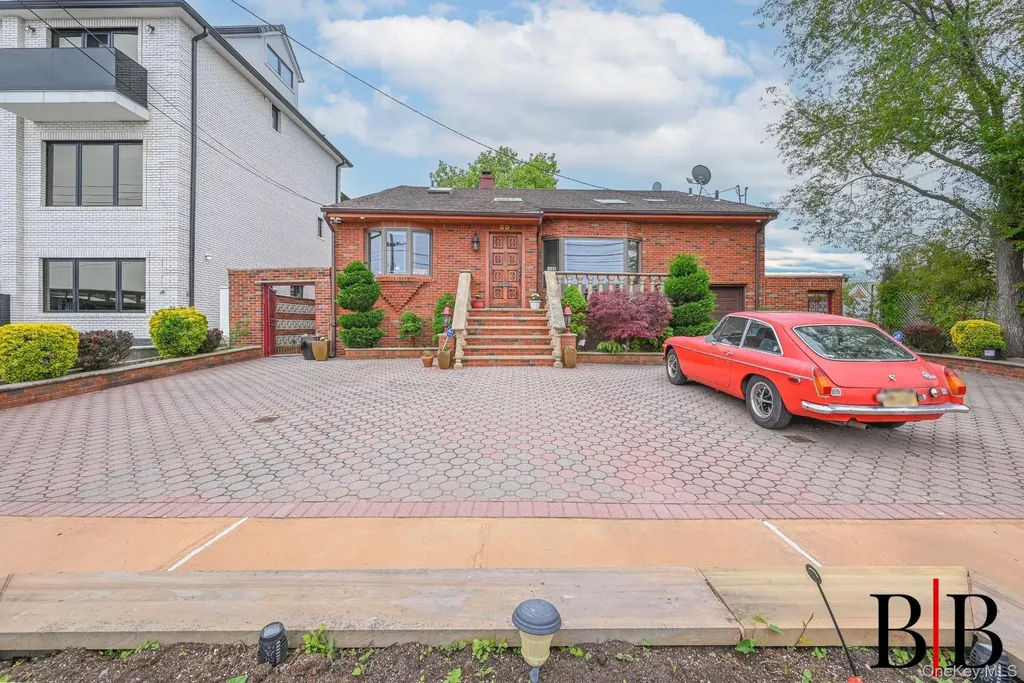 80 Whitman Drive Brooklyn NY 11234