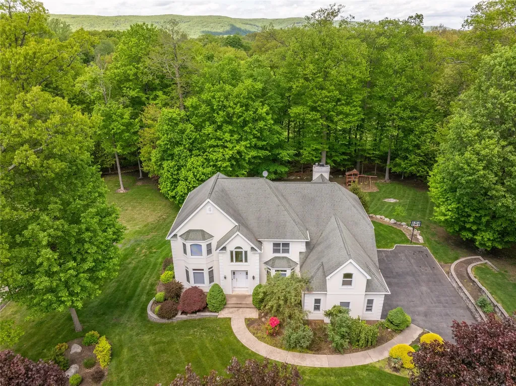 9 Golf Course Drive Suffern NY 10901