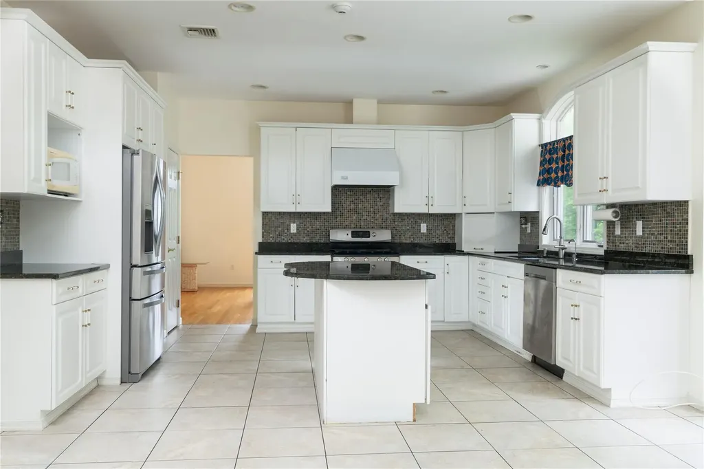 9 Golf Course Drive Suffern NY 10901