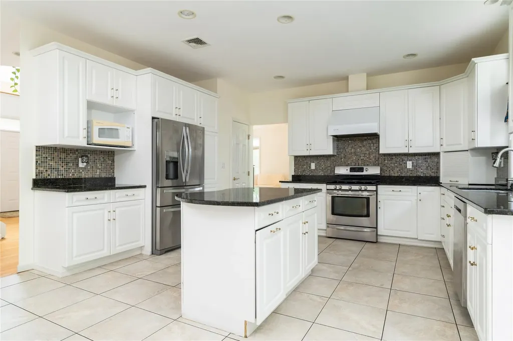 9 Golf Course Drive Suffern NY 10901