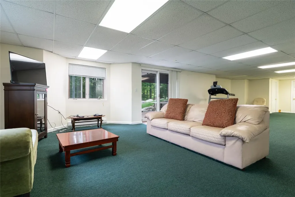 9 Golf Course Drive Suffern NY 10901
