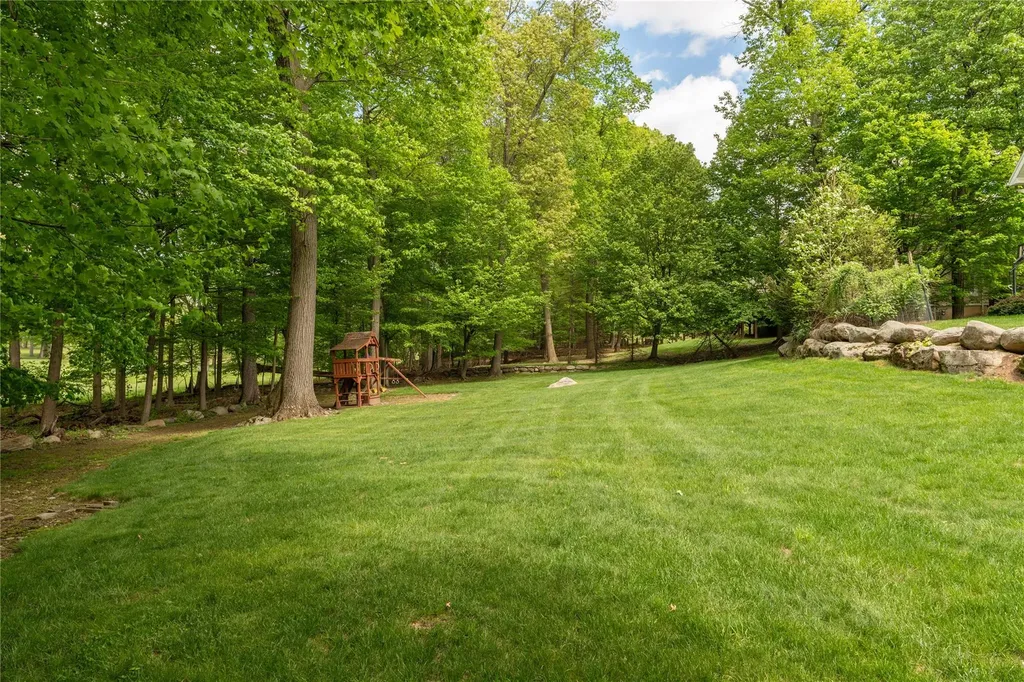 9 Golf Course Drive Suffern NY 10901