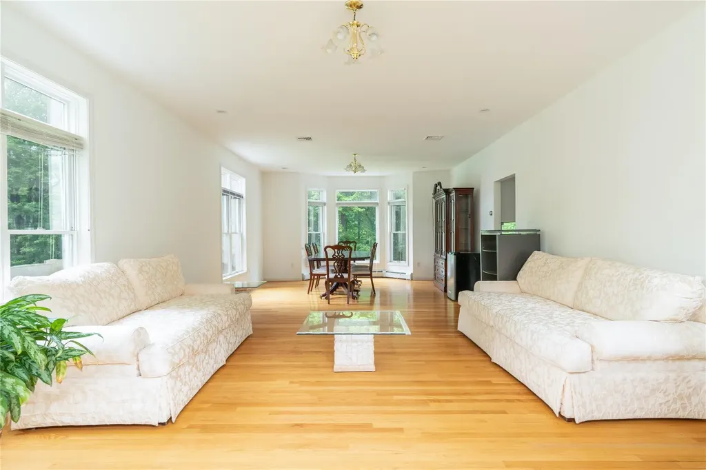 9 Golf Course Drive Suffern NY 10901
