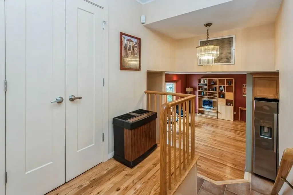 95 Nassau Avenue Plainview NY 11803