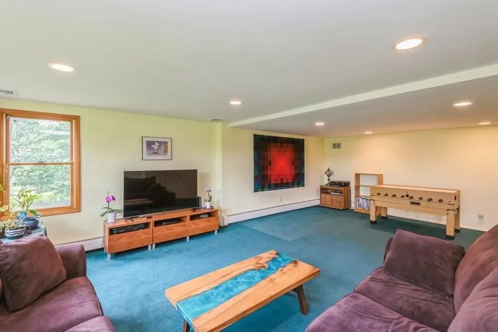 95 Nassau Avenue Plainview NY 11803