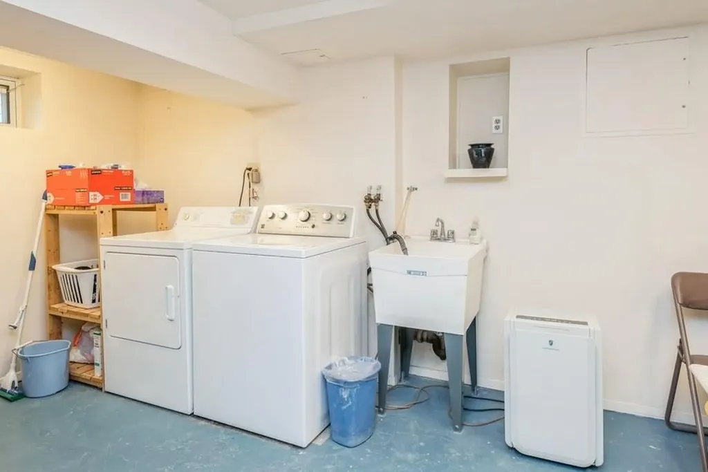 95 Nassau Avenue Plainview NY 11803
