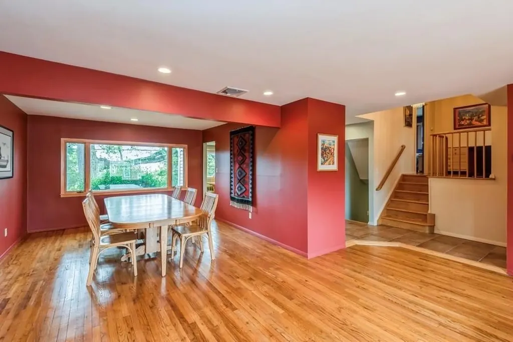 95 Nassau Avenue Plainview NY 11803
