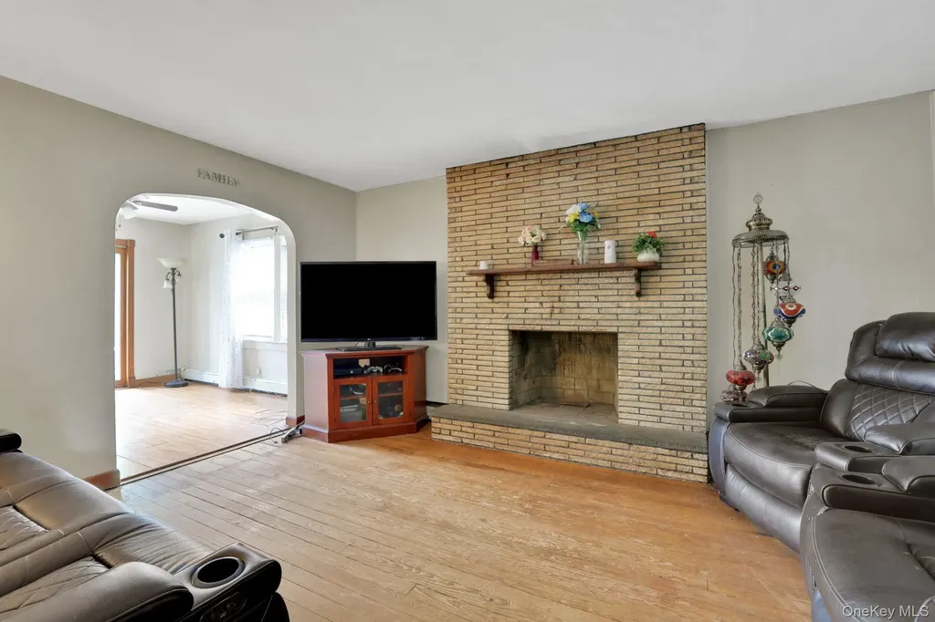 100 Harwich Street Kingston NY 12401