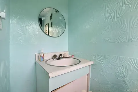 100 Harwich Street Kingston NY 12401