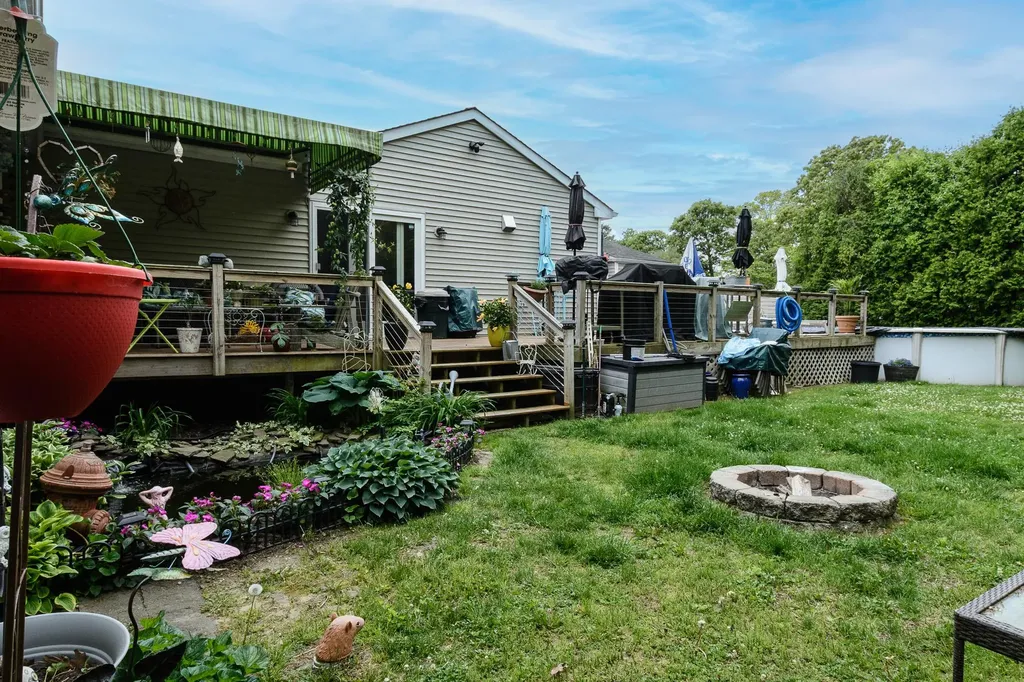11 Crescent Street Mastic NY 11950