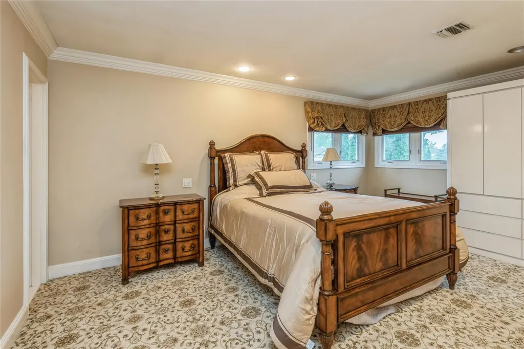 3 Schuyler Drive Jericho NY 11753
