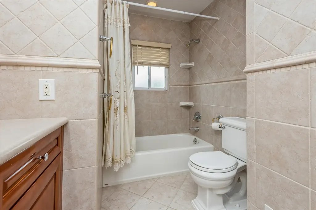 3 Schuyler Drive Jericho NY 11753