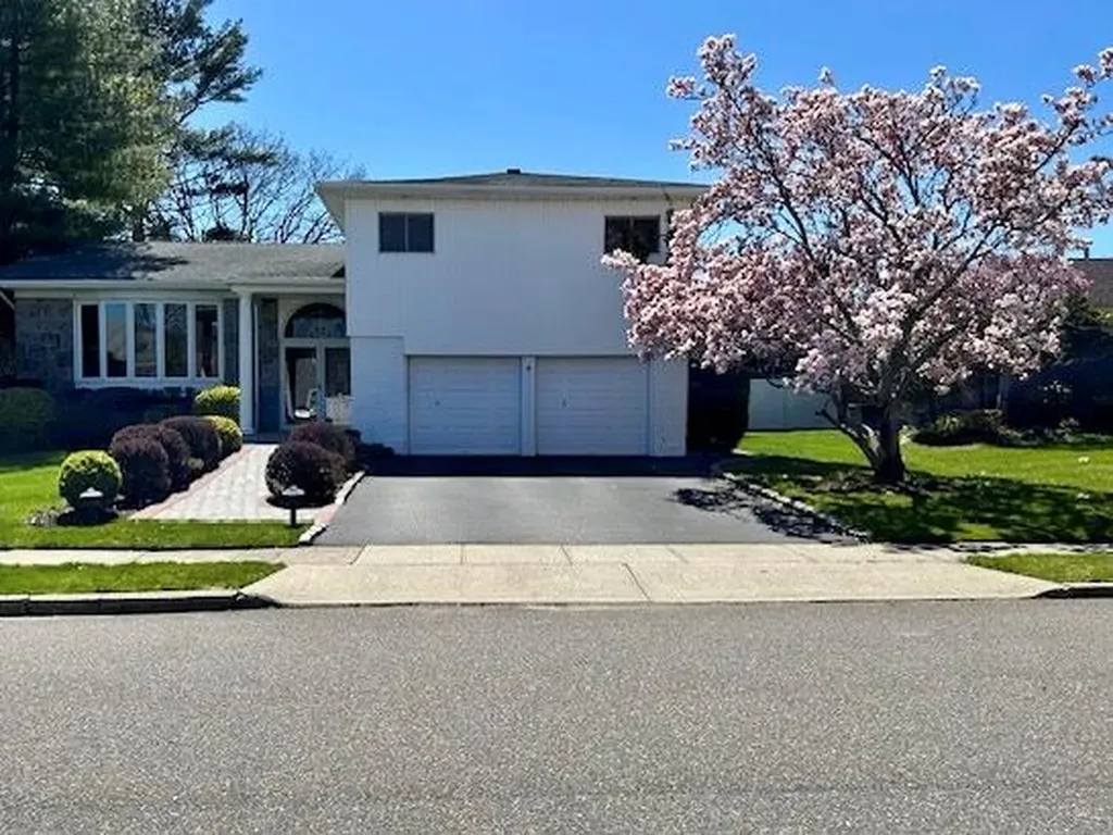 3 Schuyler Drive Jericho NY 11753
