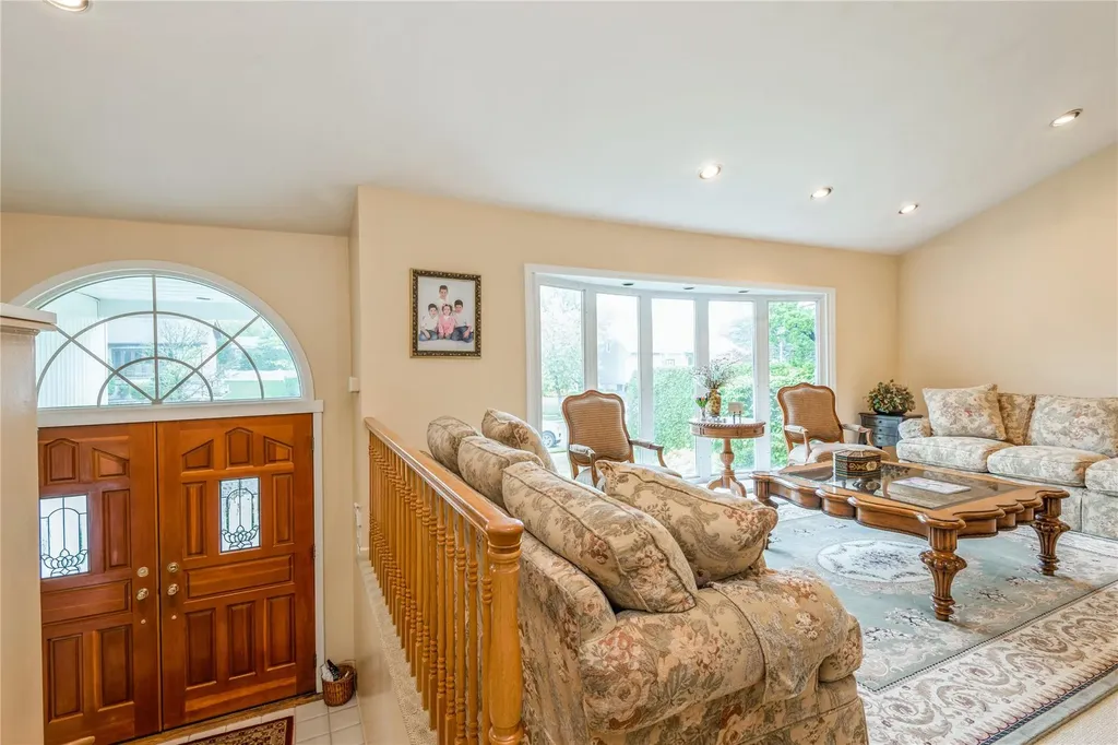 3 Schuyler Drive Jericho NY 11753