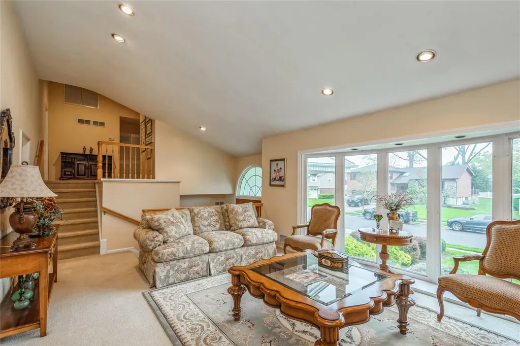 3 Schuyler Drive Jericho NY 11753