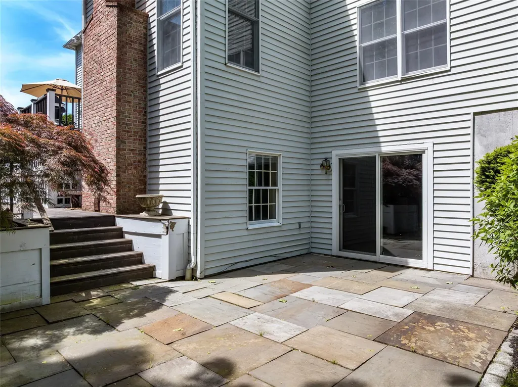8 Paddock Road White Plains NY 10605