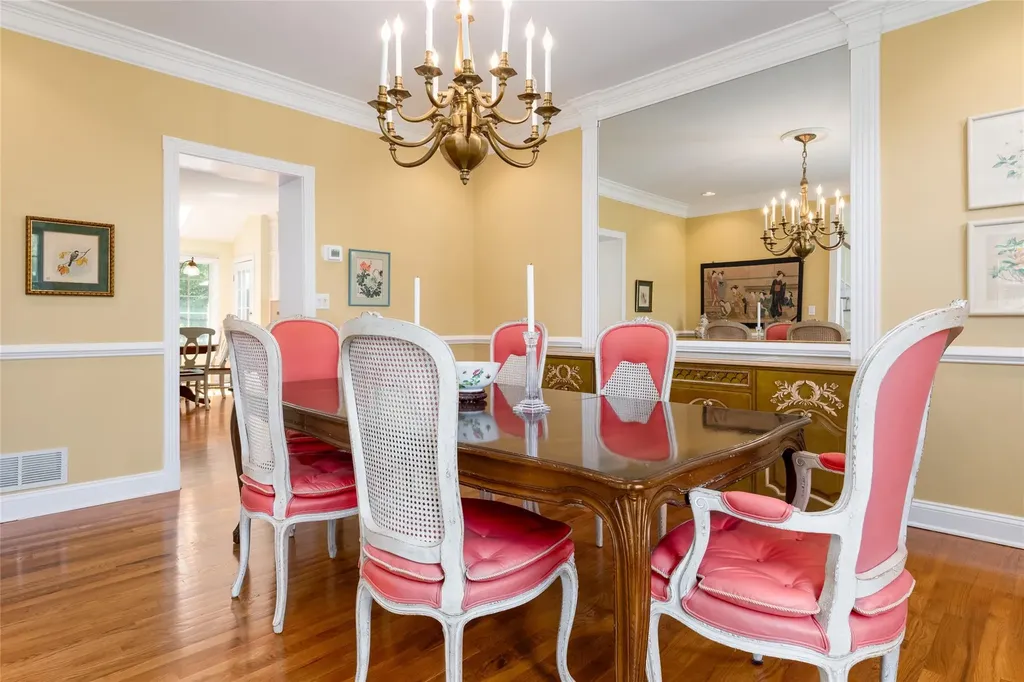 8 Paddock Road White Plains NY 10605