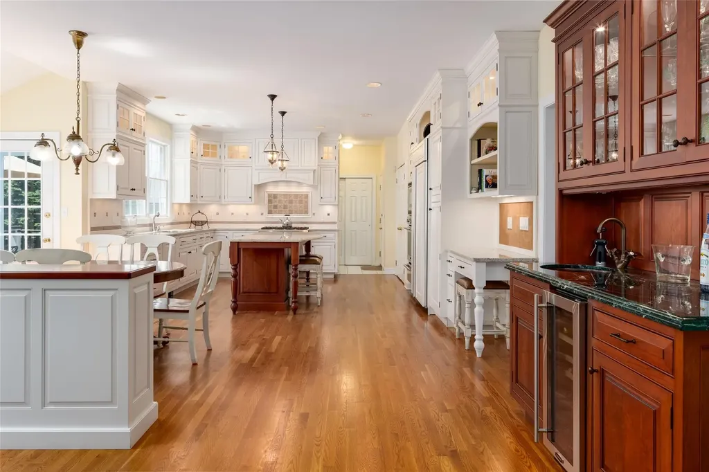 8 Paddock Road White Plains NY 10605