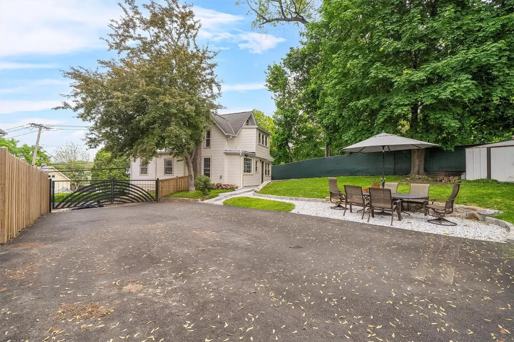 1219 Maple Avenue Peekskill NY 10566