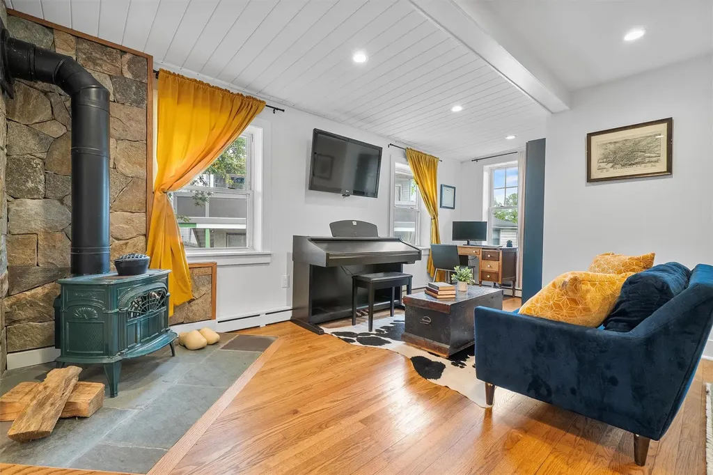 1219 Maple Avenue Peekskill NY 10566