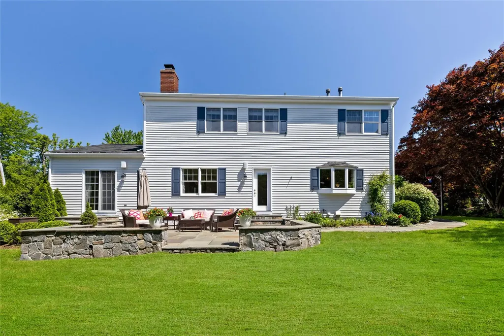 2 Robert Crisfield Place Rye NY 10580