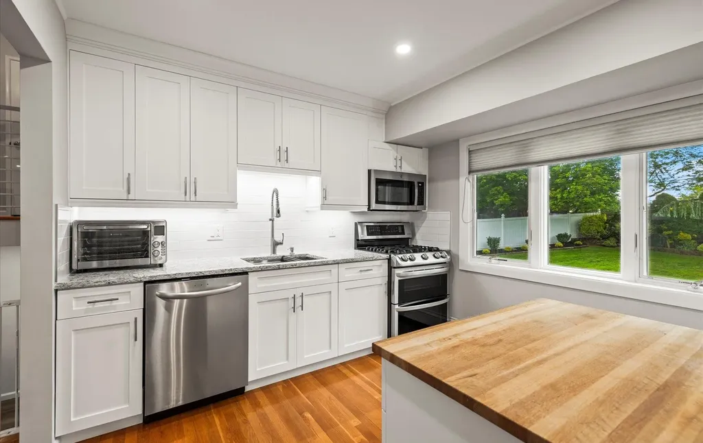 19 Walter Court Commack NY 11725