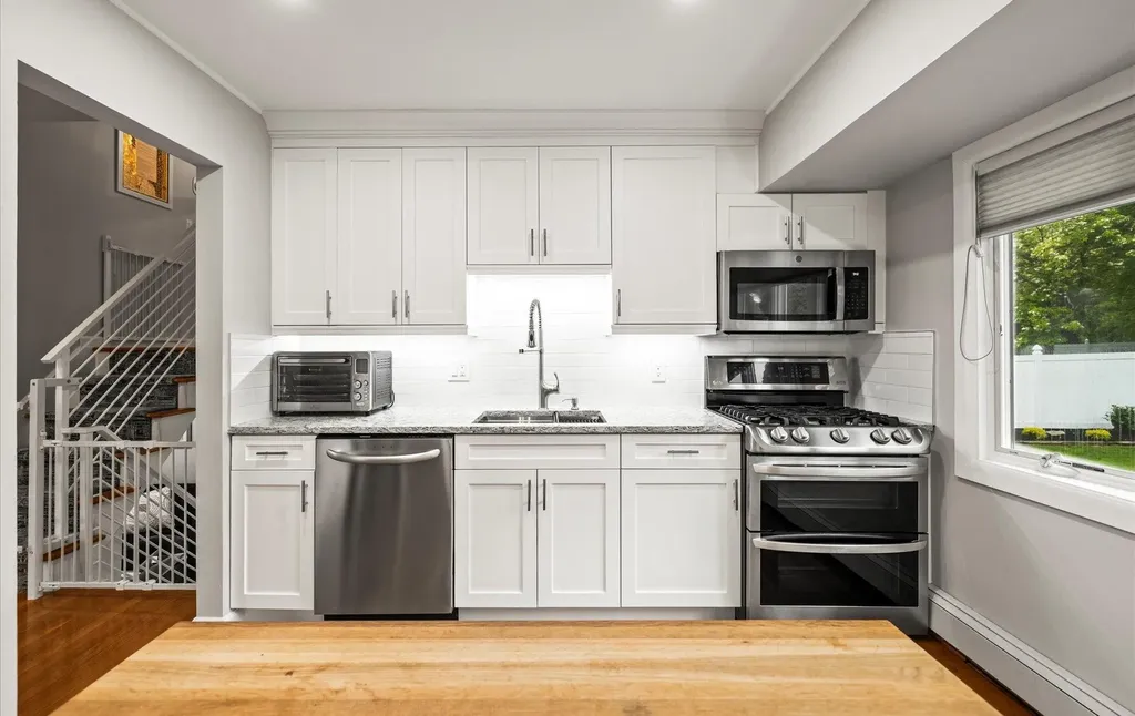 19 Walter Court Commack NY 11725