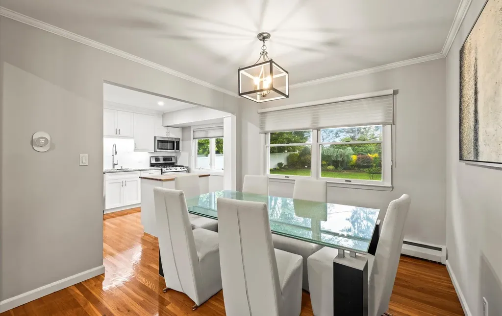 19 Walter Court Commack NY 11725