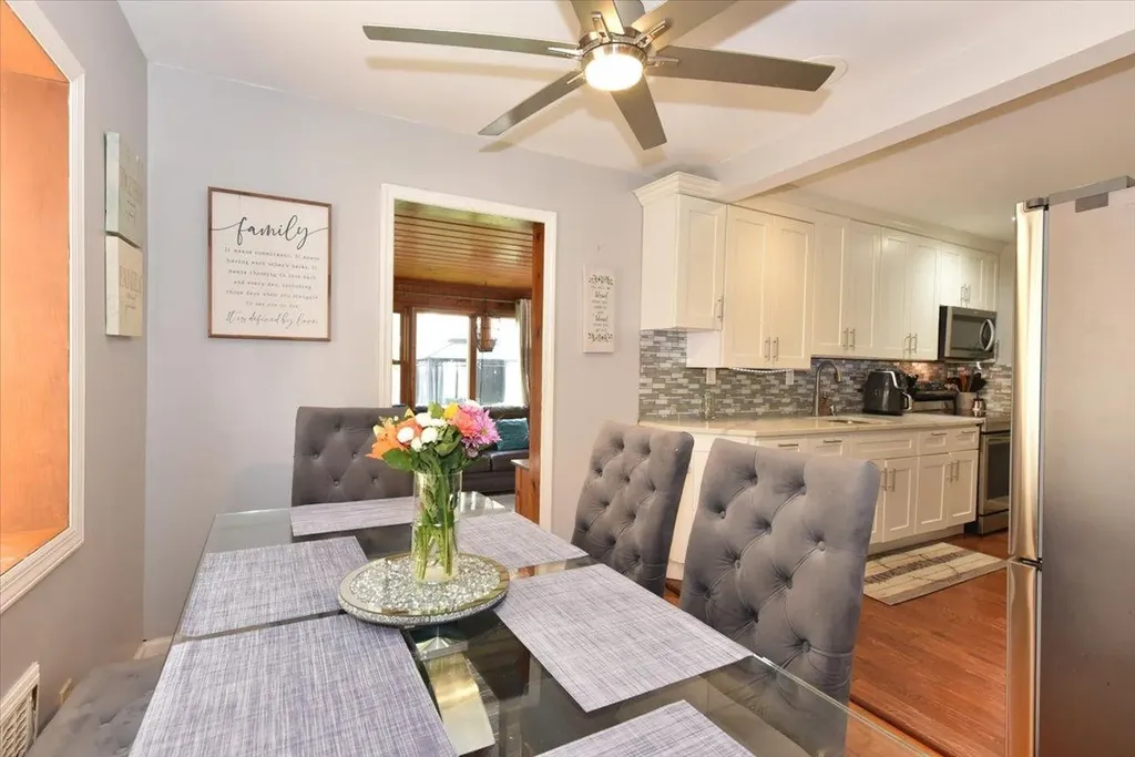186 E Chester Street Valley Stream NY 11580