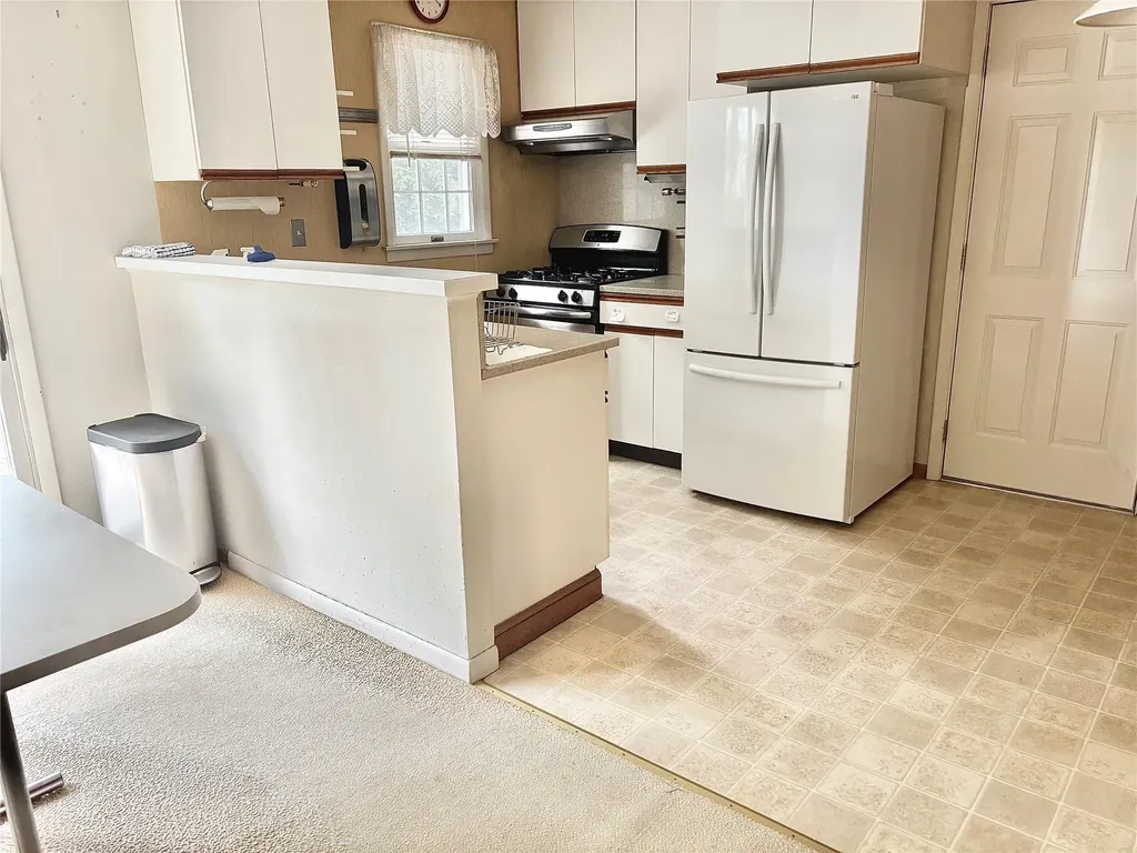 250 Swan Lake Drive Patchogue NY 11772