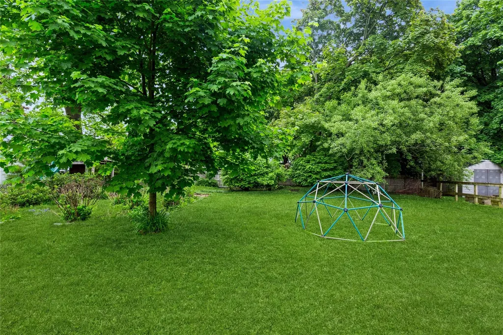 15 Astor Avenue Saint James NY 11780