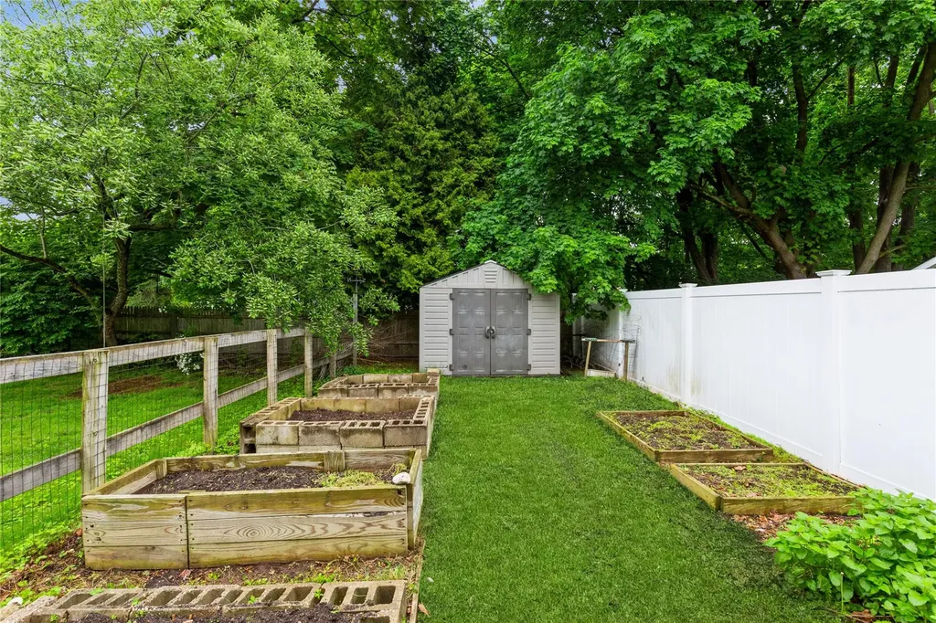 15 Astor Avenue Saint James NY 11780