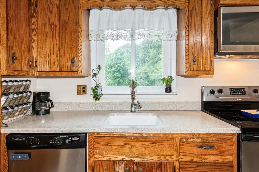 15 Astor Avenue Saint James NY 11780