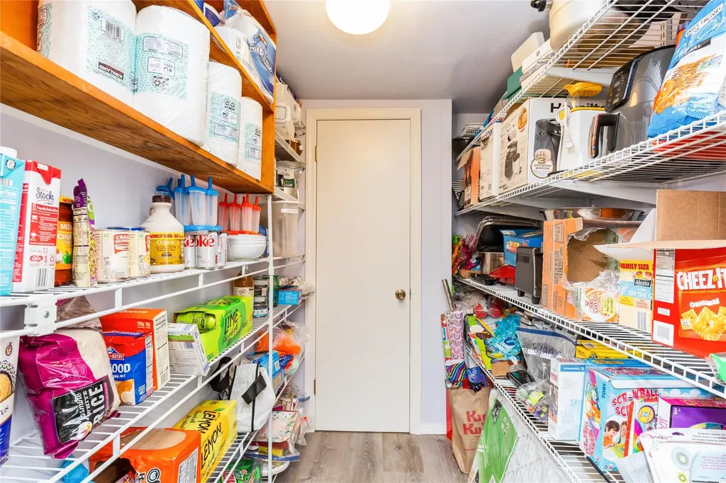 15 Astor Avenue Saint James NY 11780
