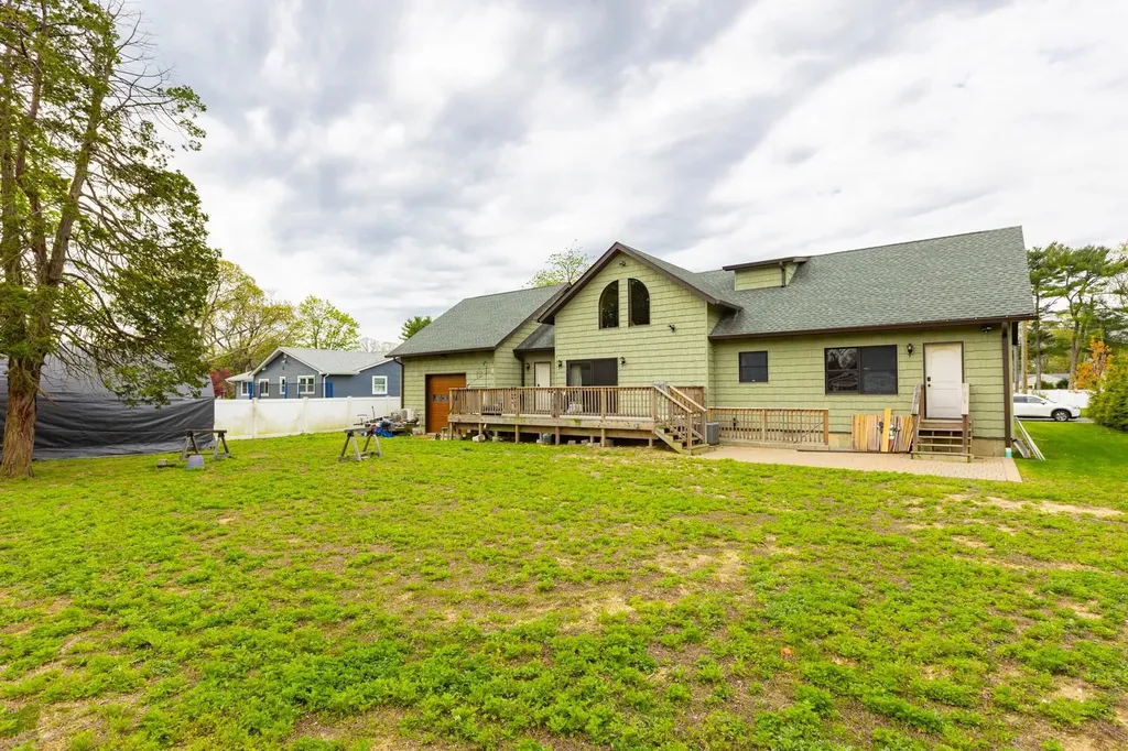1345 Potter Boulevard Bay Shore NY 11706
