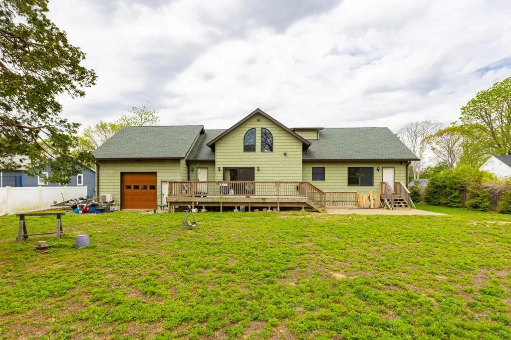 1345 Potter Boulevard Bay Shore NY 11706