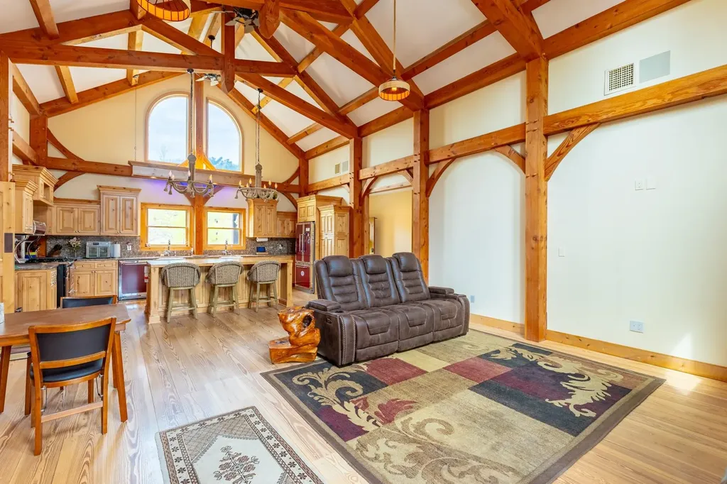 1345 Potter Boulevard Bay Shore NY 11706