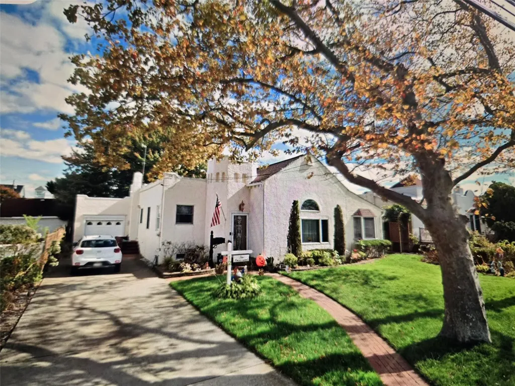 12 Bay Front Drive Baldwin NY 11510