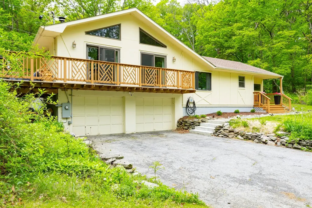 225 N Smith Road Lagrangeville NY 12540