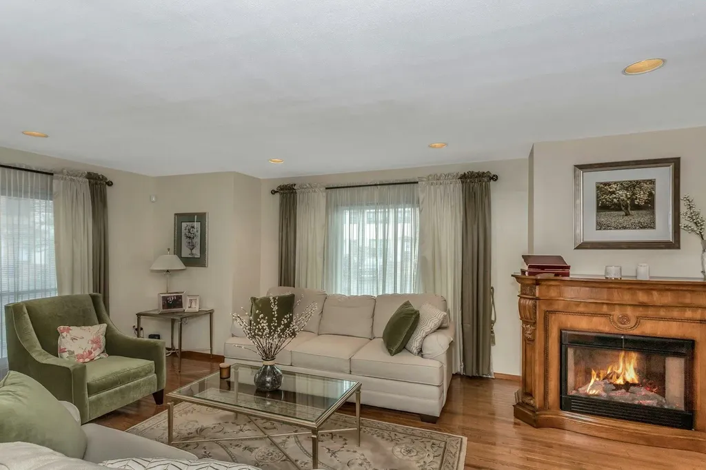 30 Vanderbilt Way North Woodmere NY 11581