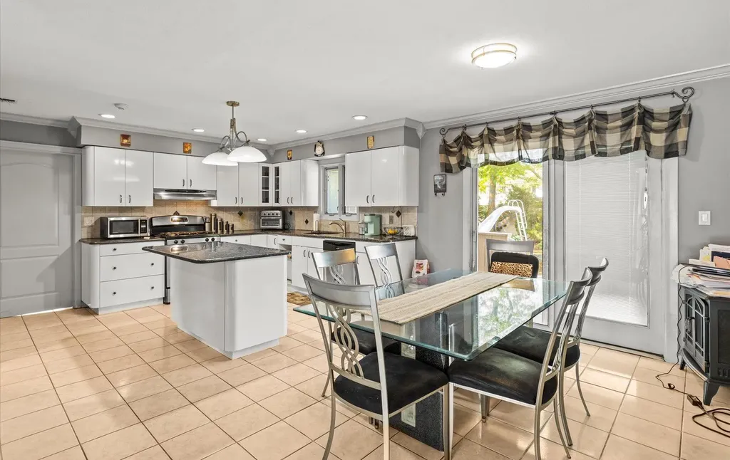 65 Annandale Road Commack NY 11725